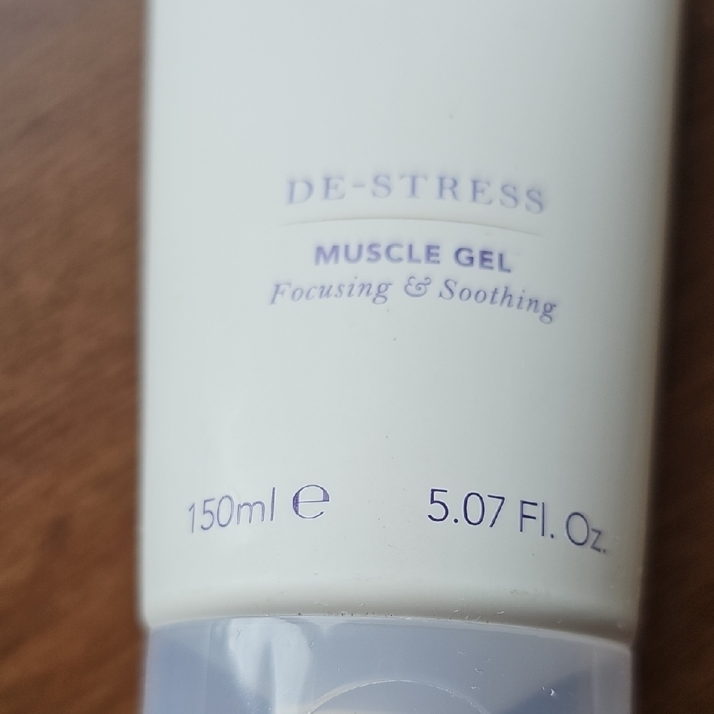 New Aromatherapy Associates Revive Body Gel & De-Stress Body Gel Set Sealed - Picture 5 of 9